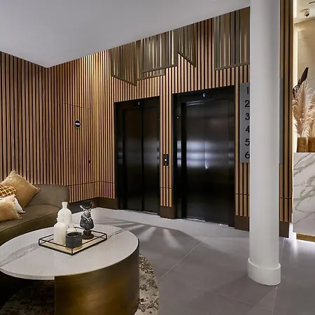 Vincci Larios Diez Hotel